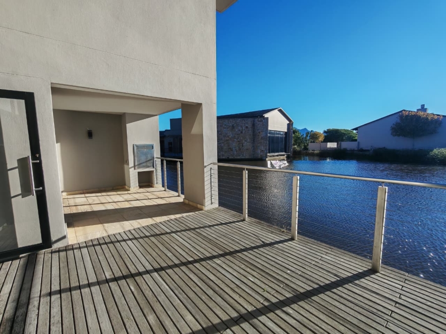 2 Bedroom Property for Sale in Oubaai Western Cape